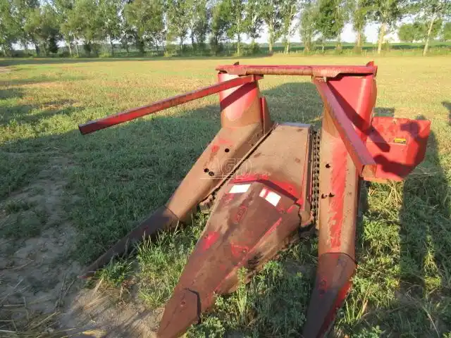 Gallery image 1 for Used International Harvester 2R Harvester Head