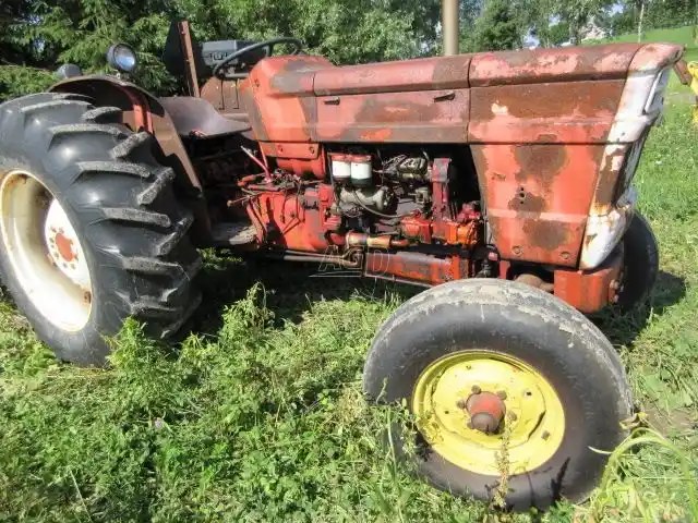 Gallery image 1 for Used 1972 White 1370 Tractor