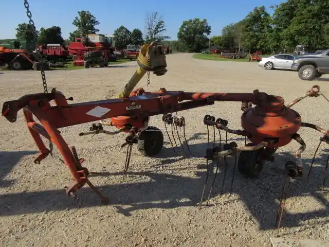 Gallery image 1 for Used Kuhn GRS Rake