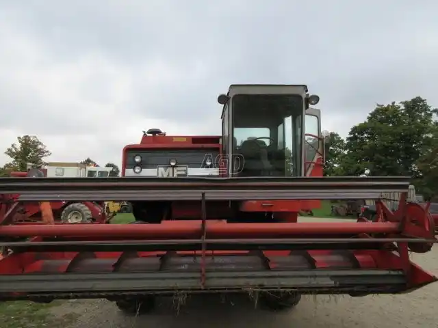 Gallery image 2 for Used Massey Ferguson 540 Combine