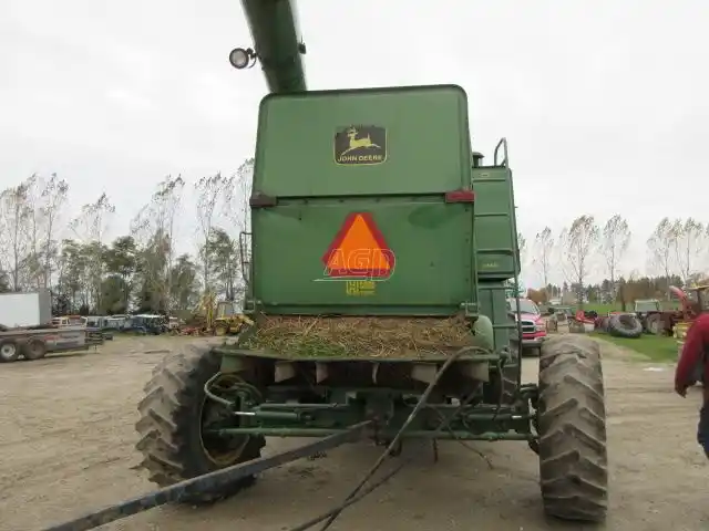 Gallery image 2 for Used John Deere 6620 Combine