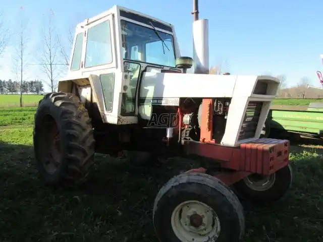 Gallery image 2 for Used 1976 Case 970 Tractor