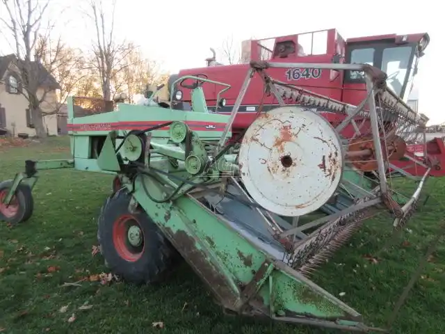 Gallery image 2 for Used Owatonna 260 Windrower