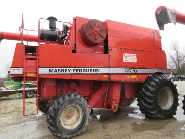 Gallery image 2 for Used Massey Ferguson 8570 Combine