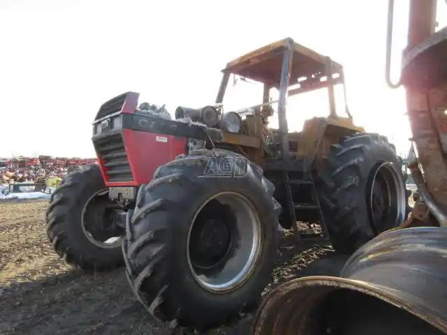 Gallery image 2 for Used Case 2096 Tractor