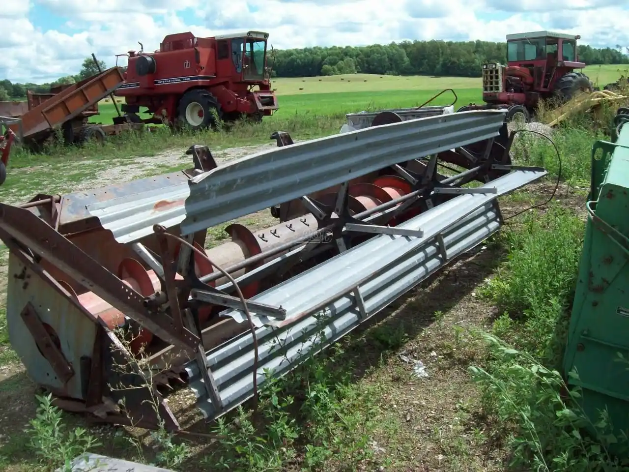 Gallery image 1 for Used 1974 Gleaner F Combine