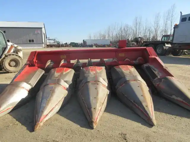 Gallery image 1 for Used Massey Ferguson 1144 Header