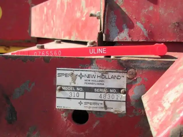 Gallery image 2 for Used New Holland 310 Square Baler - Small