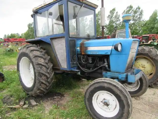 Gallery image 1 for Used 1963 Ford 4000 Tractor