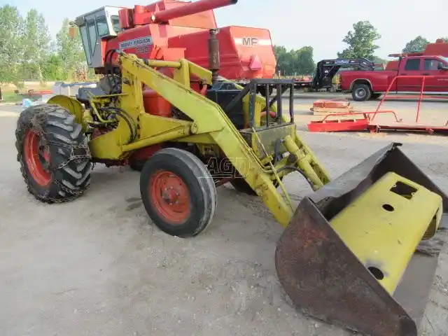 Gallery image 2 for Used 1963 Case 430 Tractor