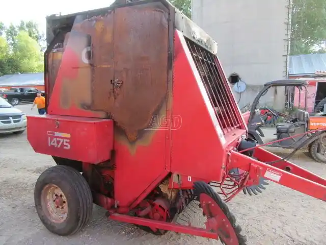 Gallery image 2 for Used Gehl 1475 Round Baler