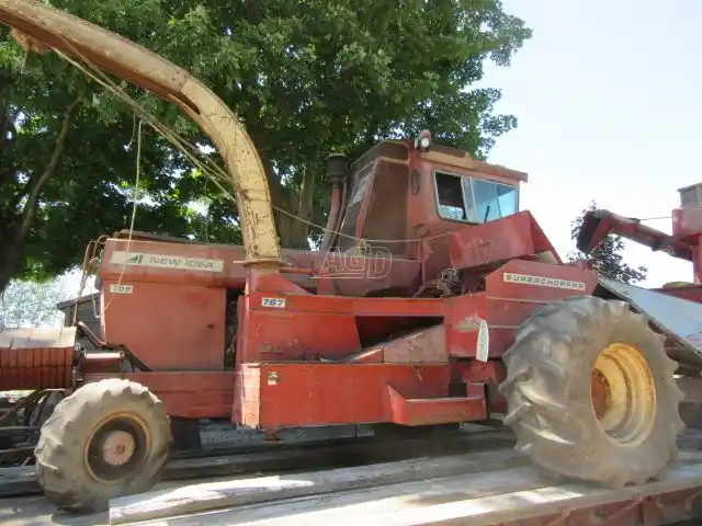 Gallery image 2 for Used New Idea 767 Harvester Head