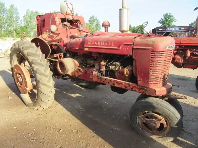 Gallery image 1 for Used 1947 Farmall H Tractor