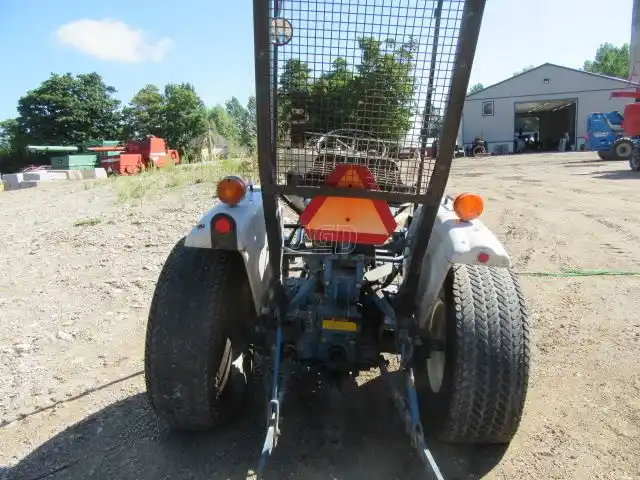 Gallery image 2 for Used 1986 Ford 1710 Tractor