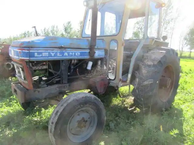 Gallery image 2 for Used Leyland 270 Tractor