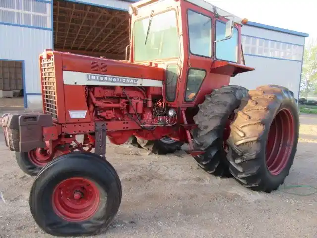 Gallery image 1 for Used 1971 International Harvester 856 Tractor