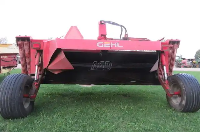 Gallery image 2 for Used Gehl 2412 Disc Mower Conditioner