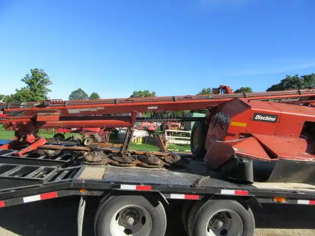 Gallery image 2 for Used New Holland 1431 Disc Mower Conditioner