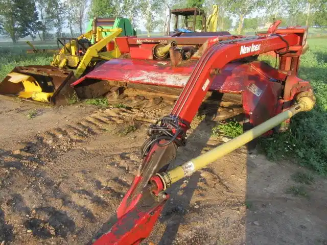 Gallery image 1 for Used New Idea 5209 Disc Mower Conditioner