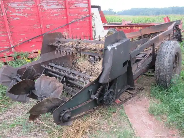 Gallery image 1 for Used New Idea 214 Manure Spreader