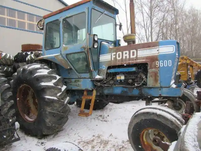 Gallery image 1 for Used Ford 9600 Tractor