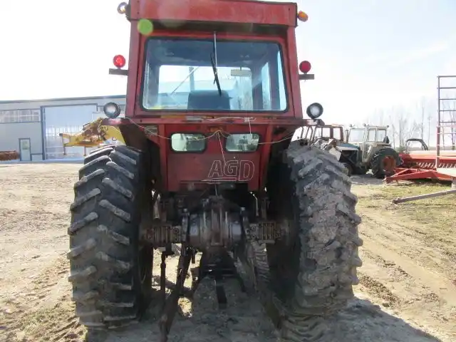 Gallery image 2 for Used 1975 Massey Ferguson 1085 Tractor