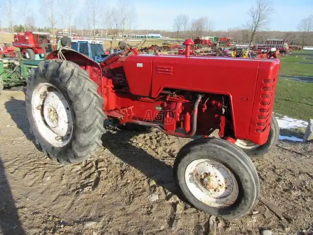 Gallery image 1 for Used 1958 International Harvester B250 Tractor