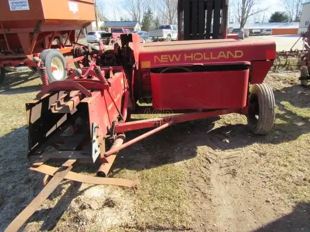 Gallery image 2 for Used New Holland 273 Square Baler - Small