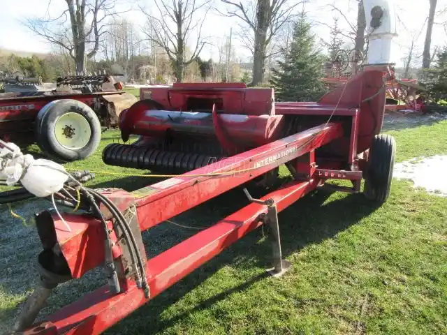 Gallery image 2 for Used International Harvester 720 Forage Harvester