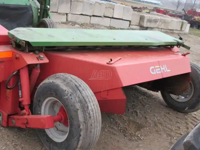 Gallery image 1 for Used Gehl DC2345 Disc Mower Conditioner