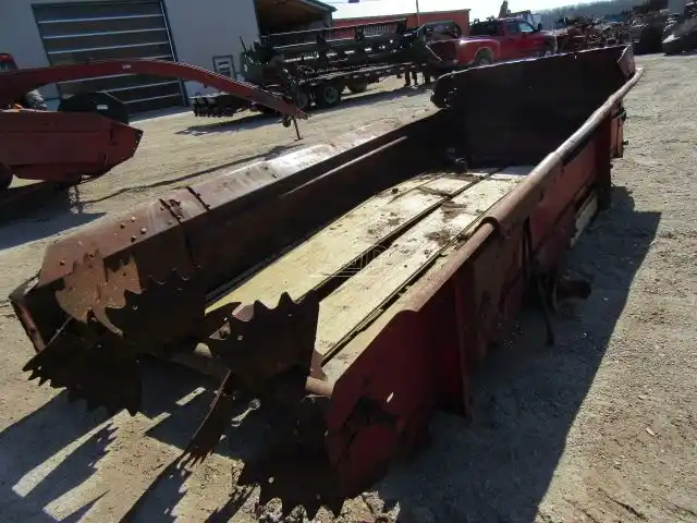 Gallery image 2 for Used New Holland 520 Manure Spreader