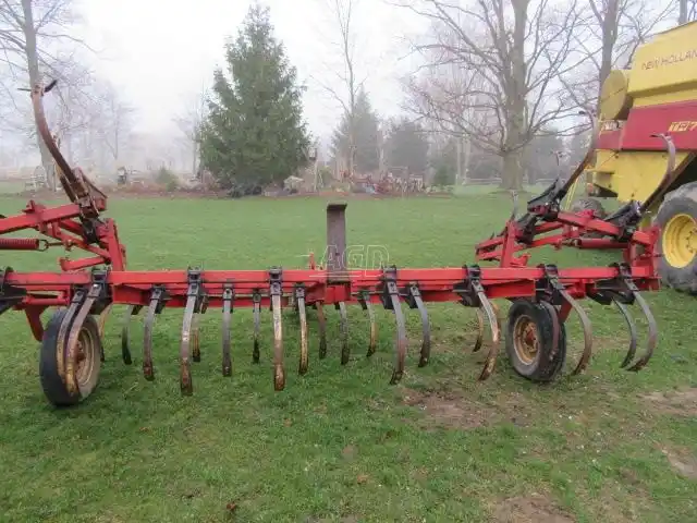Gallery image 2 for Used International Harvester 45 Cultivator
