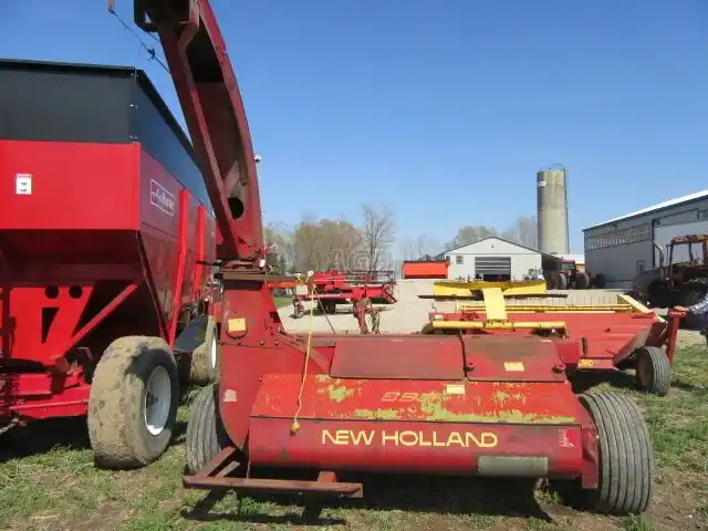 Gallery image 2 for Used New Holland 890 Harvester Head