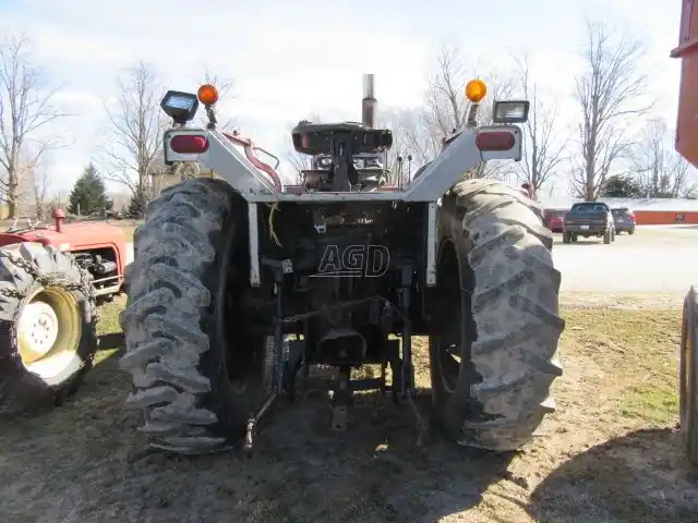 Gallery image 2 for Used White 2-85 Tractor