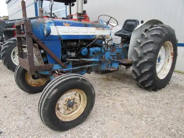 Gallery image 1 for Used 1964 Ford 4000 Tractor