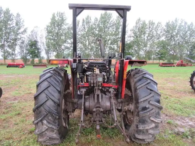 Gallery image 2 for Used 1990 Massey Ferguson 362 Tractor