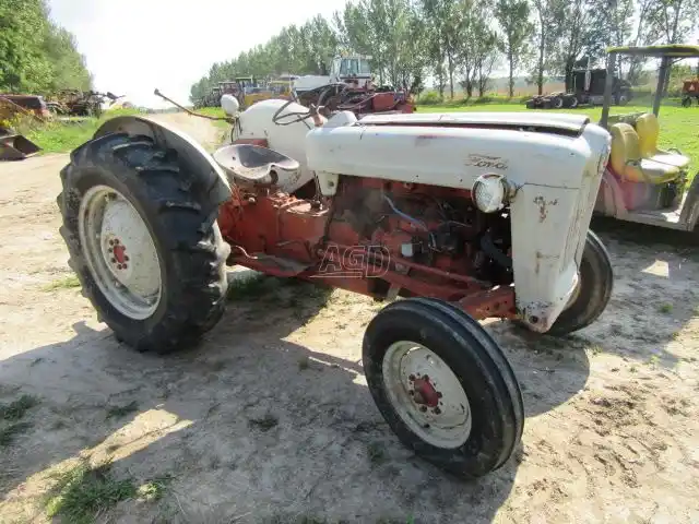 Gallery image 1 for Used 1957 Ford 600 Tractor
