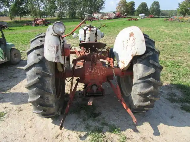 Gallery image 2 for Used 1957 Ford 600 Tractor