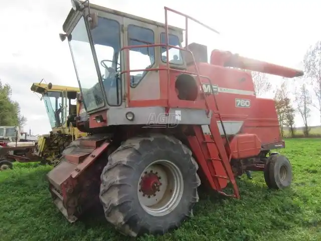 Gallery image 1 for Used Massey Ferguson 760 Combine