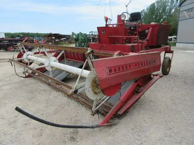Gallery image 2 for Used Massey Ferguson 36 Windrower