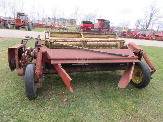 Gallery image 2 for Used New Holland 467 Mower Conditioner