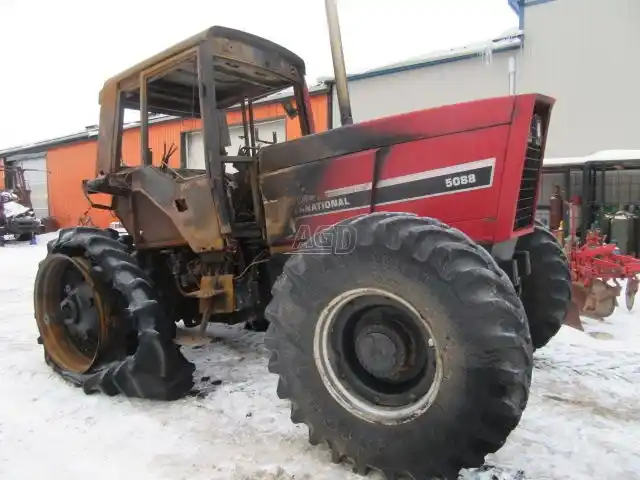 Gallery image 1 for 1984 International Harvester 5088 Tractor