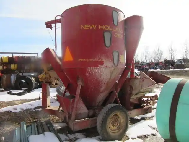 Gallery image 2 for Used New Holland 352 Mix Mill