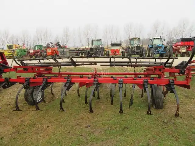 Gallery image 2 for Used International Harvester 45 Cultivator