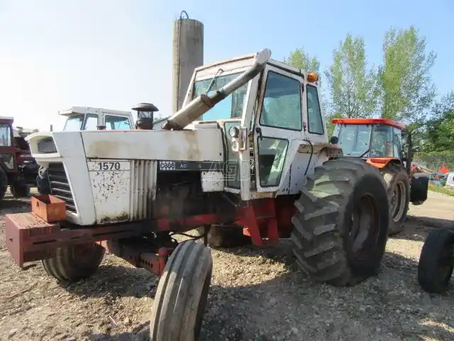 Gallery image 2 for Used 1977 Case 1570 Tractor