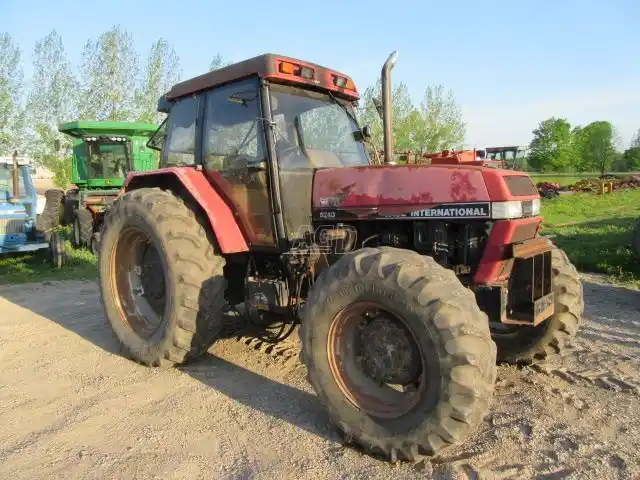 Gallery image 1 for Used 1994 Case IH 5240 Tractor