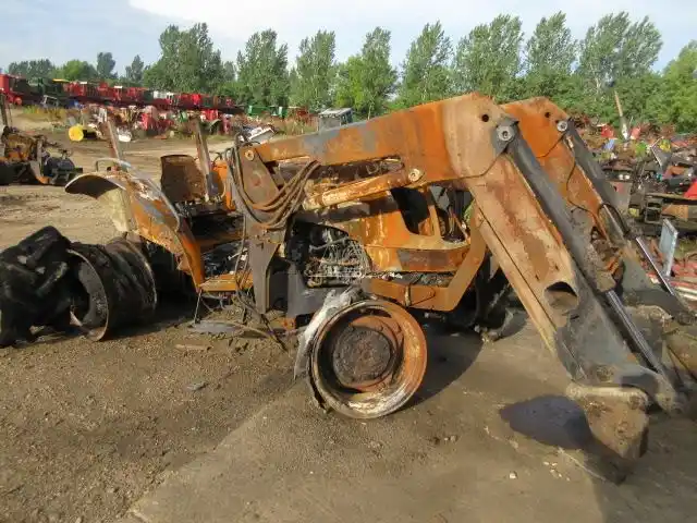 Gallery image 1 for New Holland TN70A Tractor