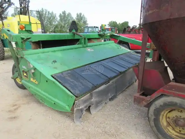 Gallery image 2 for John Deere 935 Disc Mower Conditioner