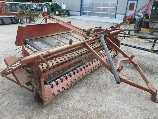 Used Lockwood 6700-0457 Hay Fluffer