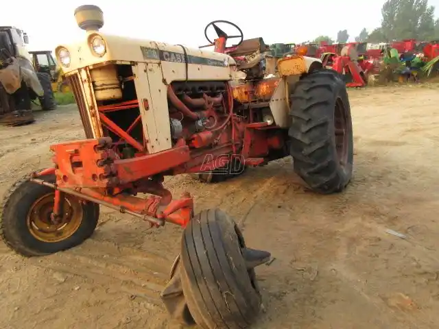 Gallery image 2 for Used 1968 Case 930 Tractor